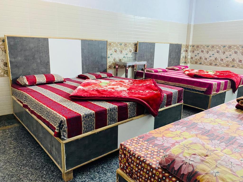 Hotel Hari Ganga - Harkipauri Road Haridwār Buitenkant foto